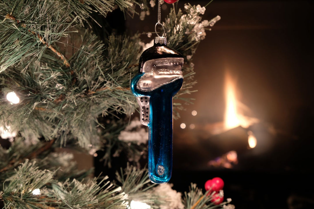 Rachet Glass Ornament