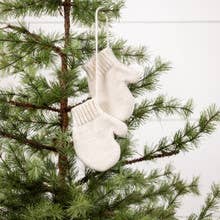 4" WHITE MITTEN ORNAMENT