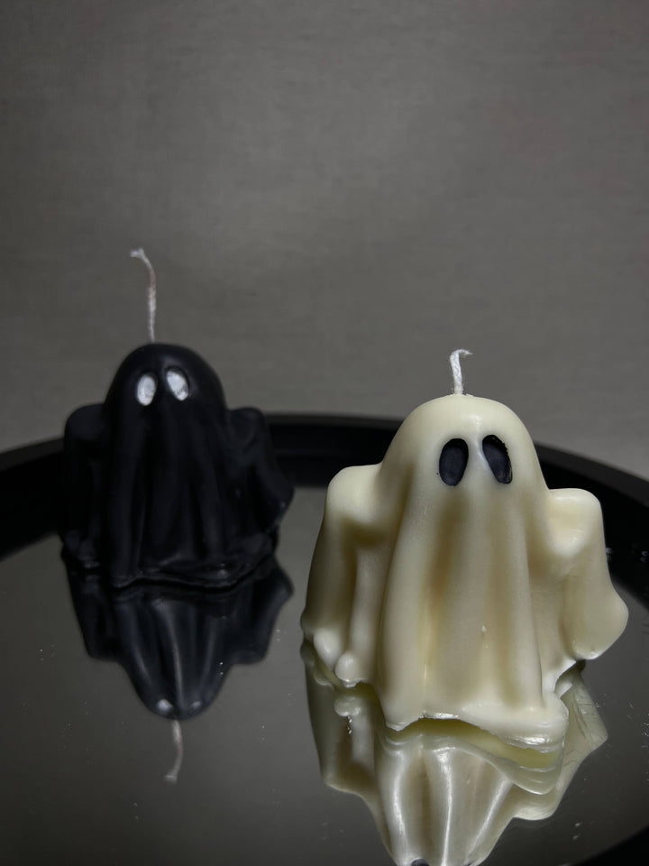 Halloween - Spectral Charm: Cutie Ghost Soy Wax Candle: Holiday Spice / White